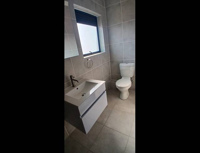 2 BEDROOM PROPERTY TO RENT IN BALLITO CENTRAL